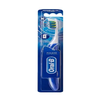 Oral-B Pro Expert Toothbrush Medium